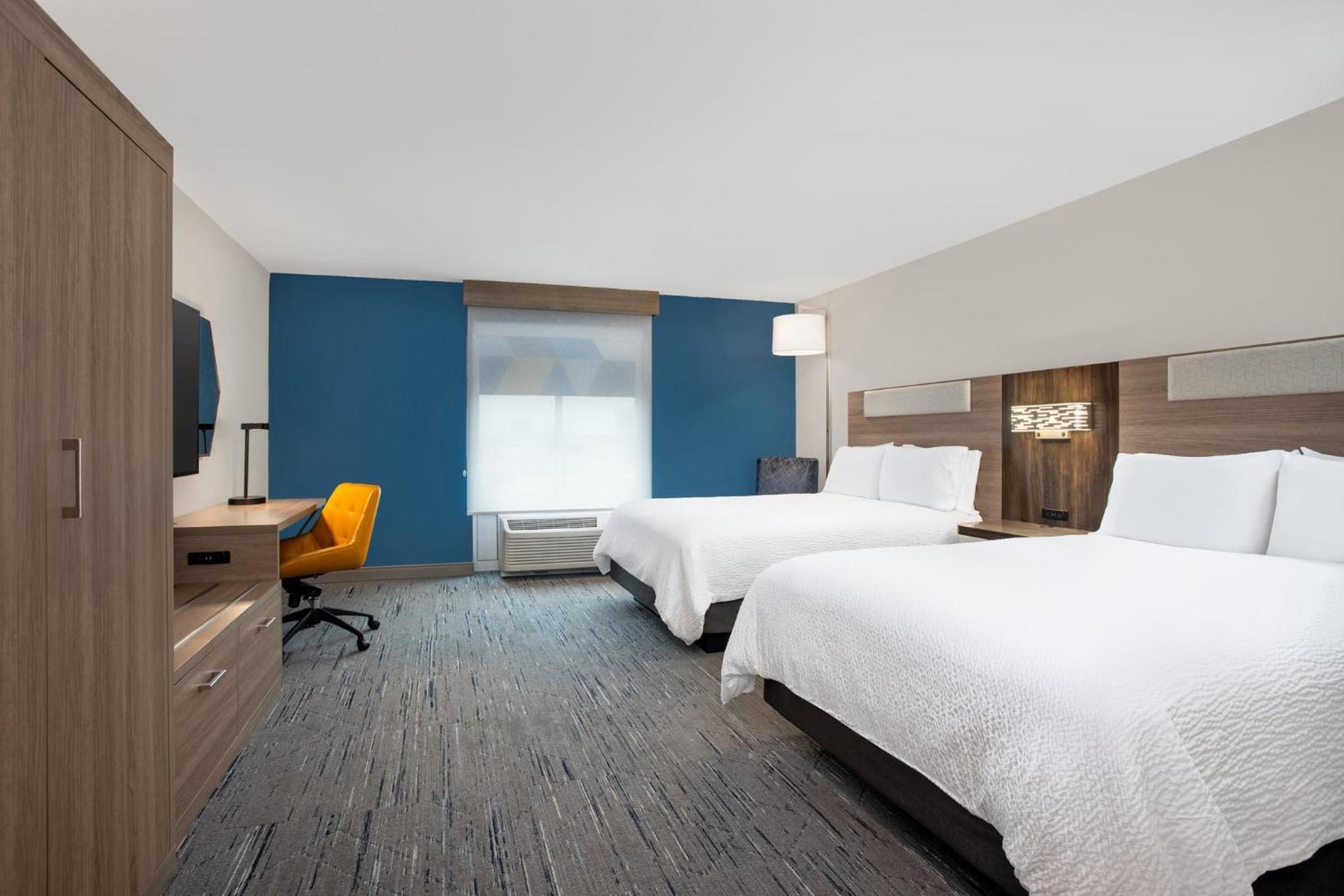 Holiday Inn Express Hotel & Suites Terre Haute By Ihg Екстер'єр фото