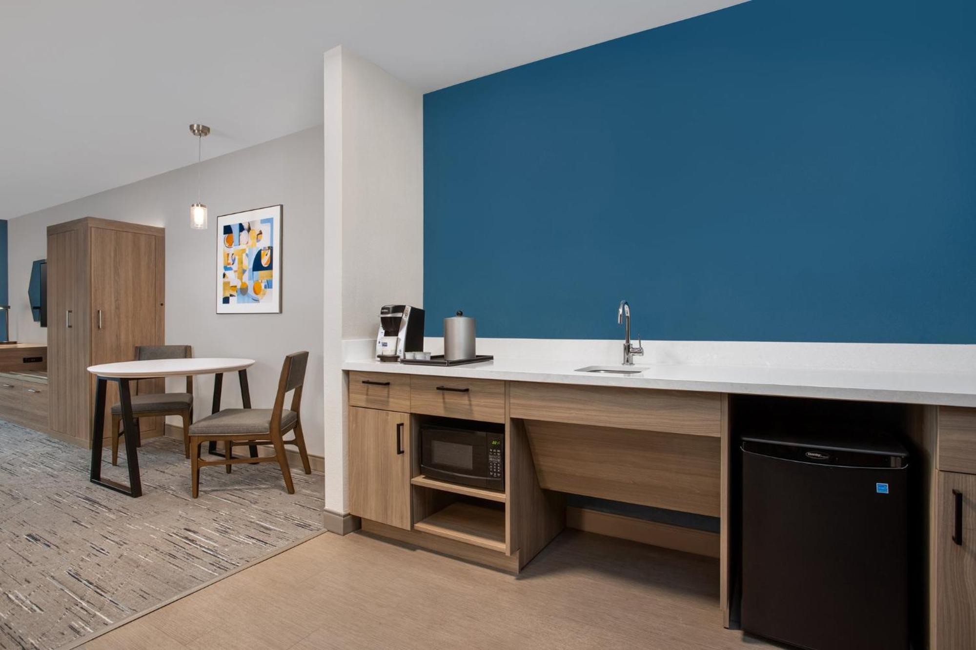 Holiday Inn Express Hotel & Suites Terre Haute By Ihg Екстер'єр фото