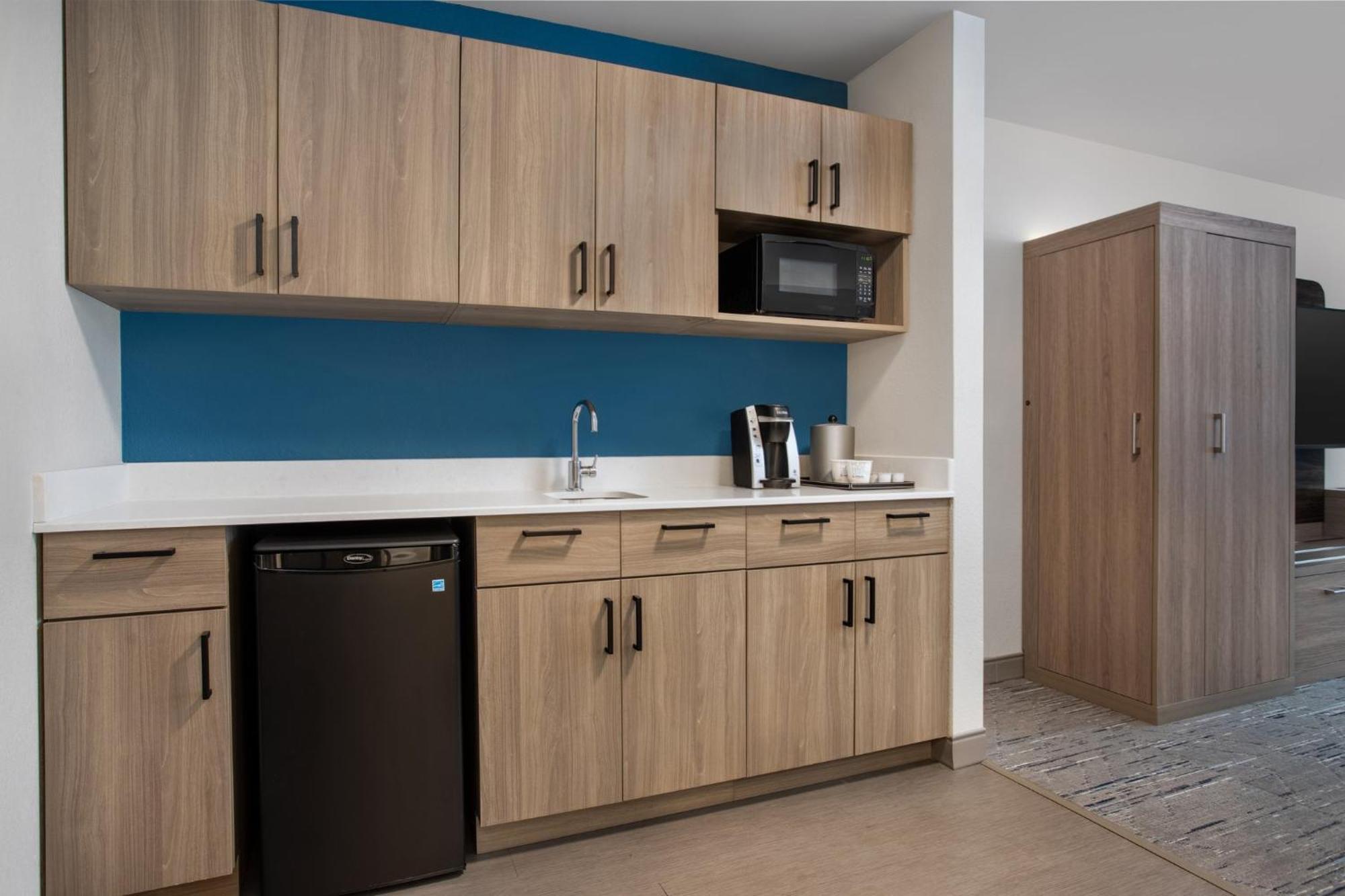 Holiday Inn Express Hotel & Suites Terre Haute By Ihg Екстер'єр фото
