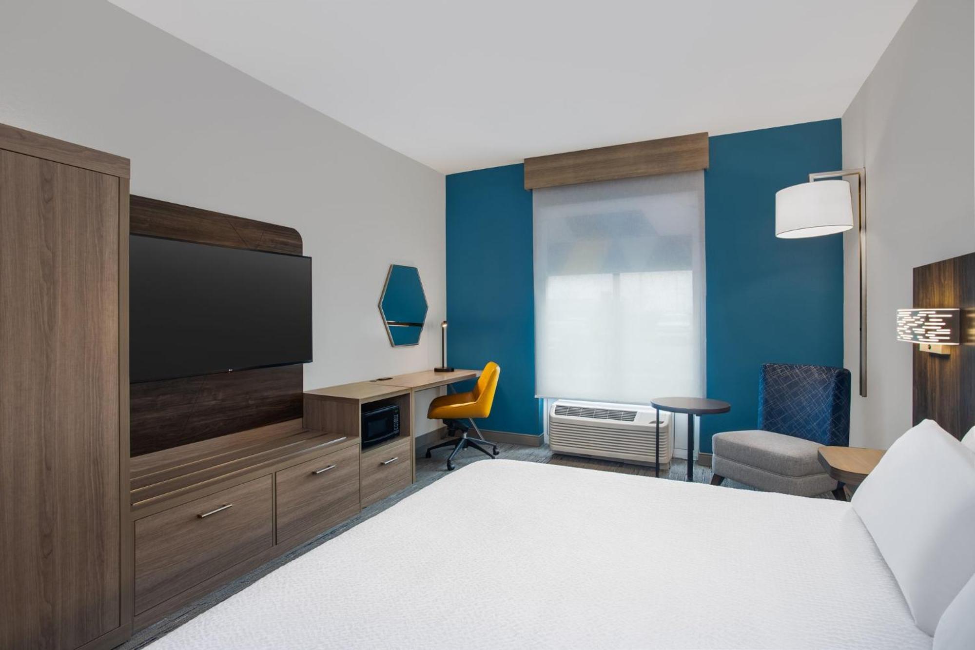 Holiday Inn Express Hotel & Suites Terre Haute By Ihg Екстер'єр фото