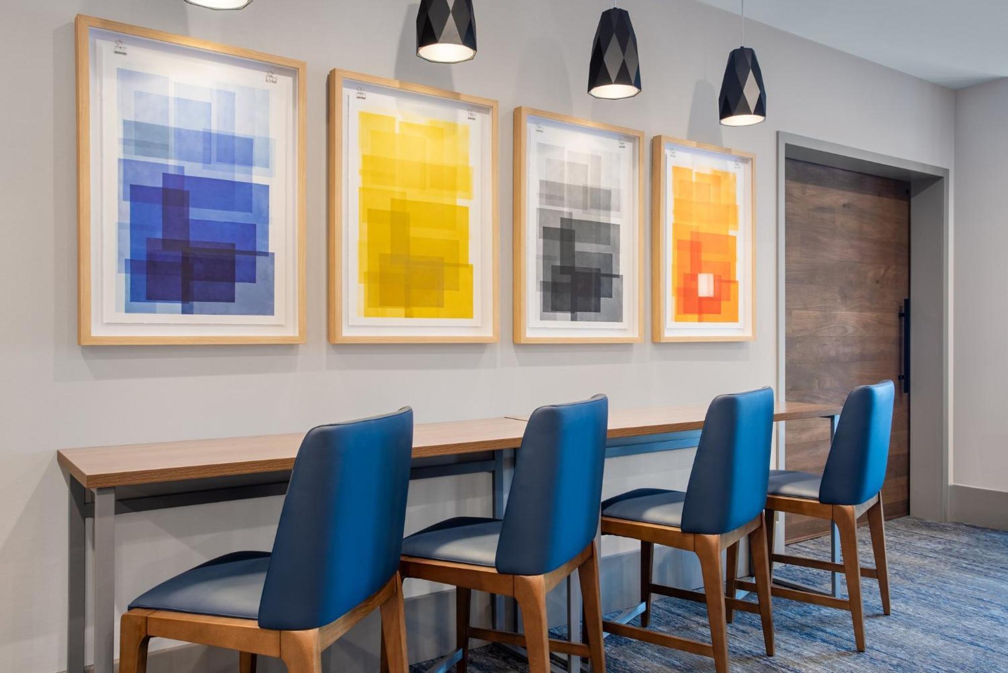 Holiday Inn Express Hotel & Suites Terre Haute By Ihg Екстер'єр фото