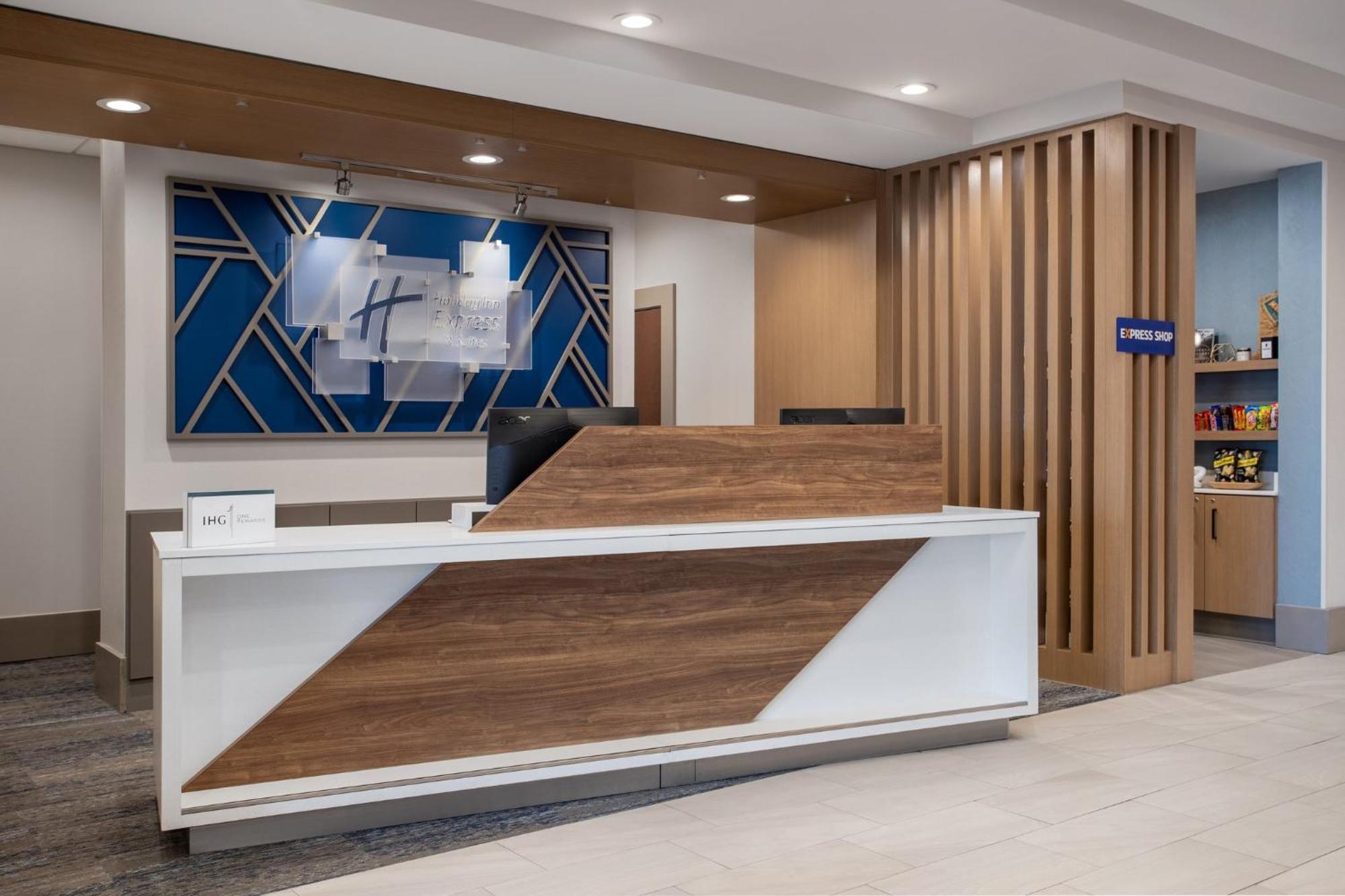 Holiday Inn Express Hotel & Suites Terre Haute By Ihg Екстер'єр фото