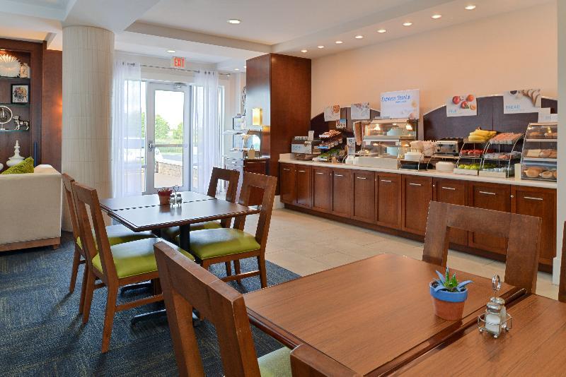 Holiday Inn Express Hotel & Suites Terre Haute By Ihg Екстер'єр фото